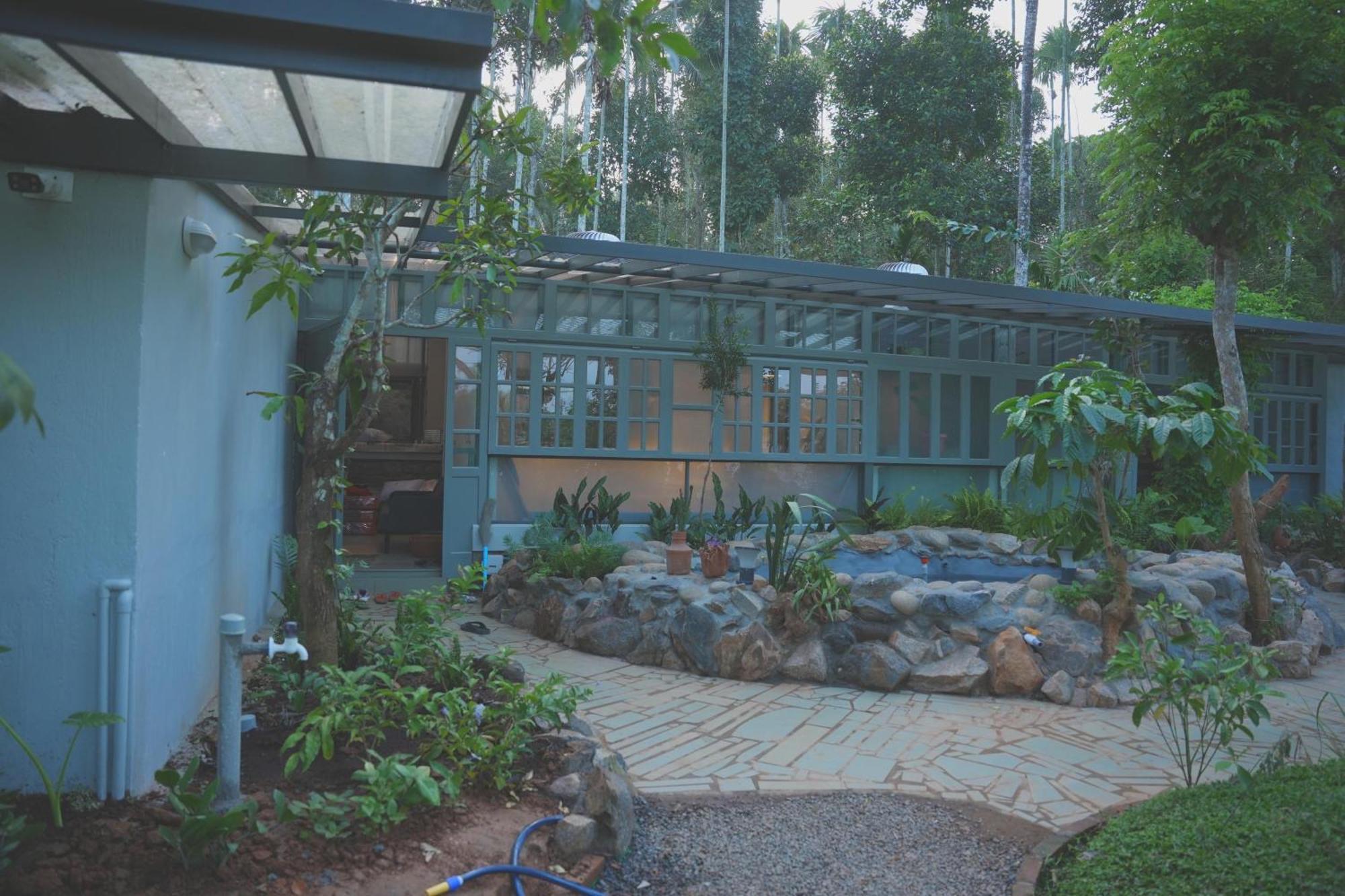 Malhar - Your Home Beneath The Clouds Sultan Bathery Exterior photo