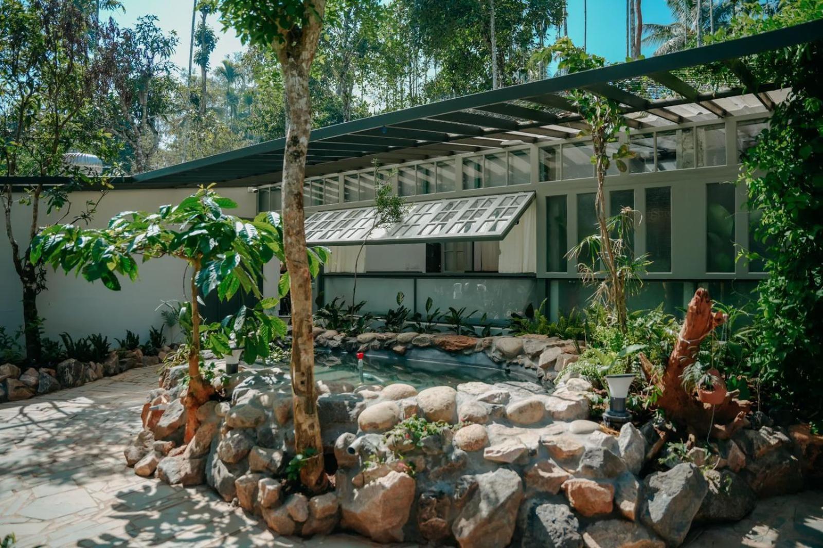 Malhar - Your Home Beneath The Clouds Sultan Bathery Exterior photo